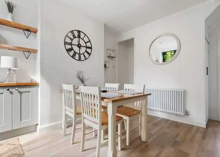 5 Nelson Street Stylish 2-bed Near The Centre - Pass The Keys Casa vacanze York